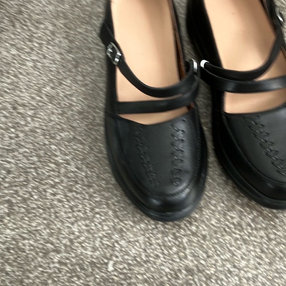 Black Leather Flats with Strap and Rounded Toe